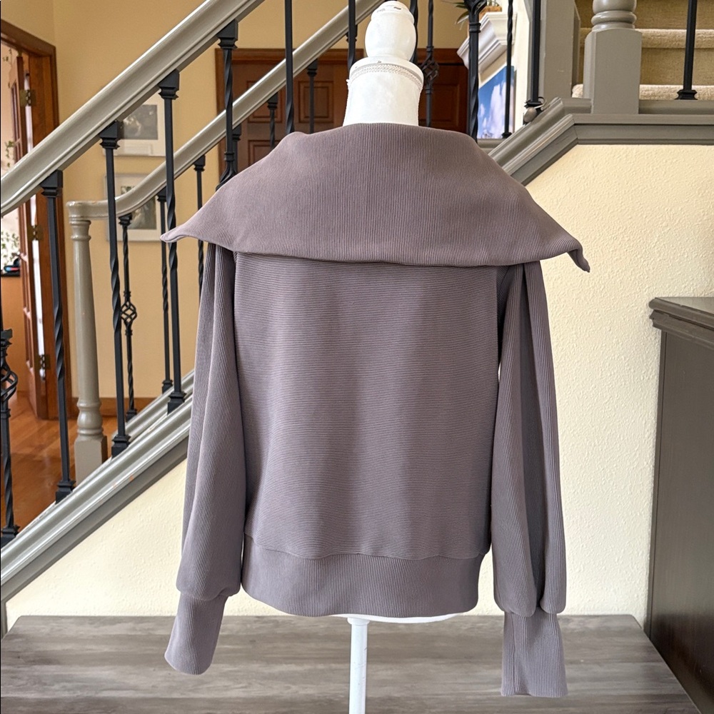 Varley Vine Half-Zip Pullover in Deep Charcoal Size XS - Picture 5 of 16